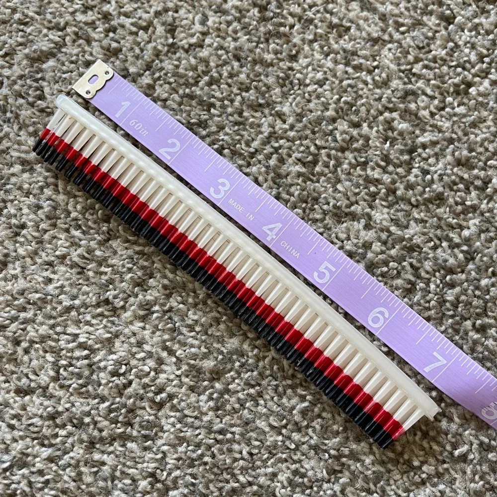 Vtg Unbreakable Volume Comb color Dipped‎ Wide tooth 90s white red detangler